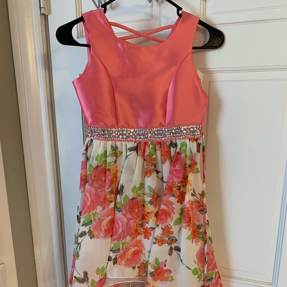 Girls high low dress, brand is extraordinary.
